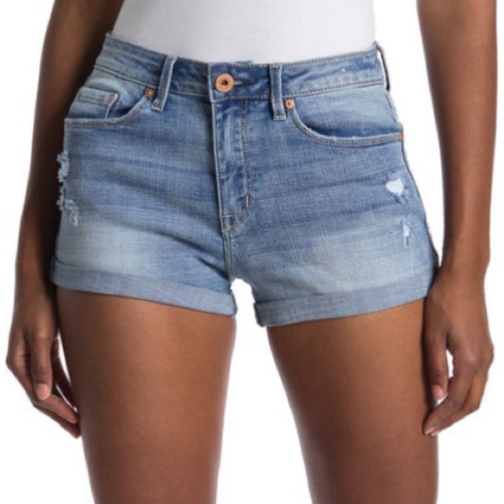 🆕 American Rag Cie cuffed denim shorts size 32